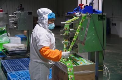 建水防疫復產兩不誤，農副產品企業(yè)奮戰(zhàn)“開門紅”